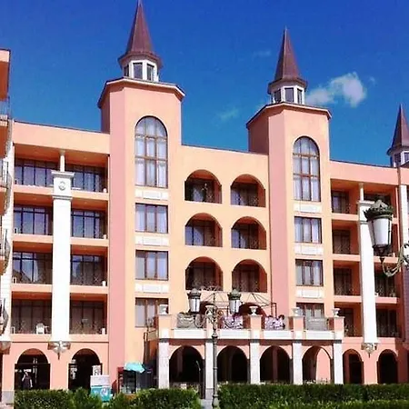 Palazzo Lew 阳光海滩